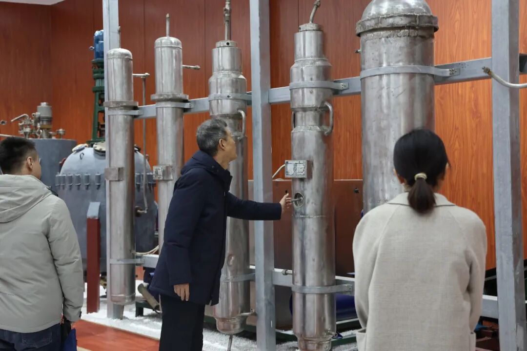 东营市商务局、东营市电子商务发展促进中心田国庆一行莅临山东中昌元集团调研指导跨境贸易工作