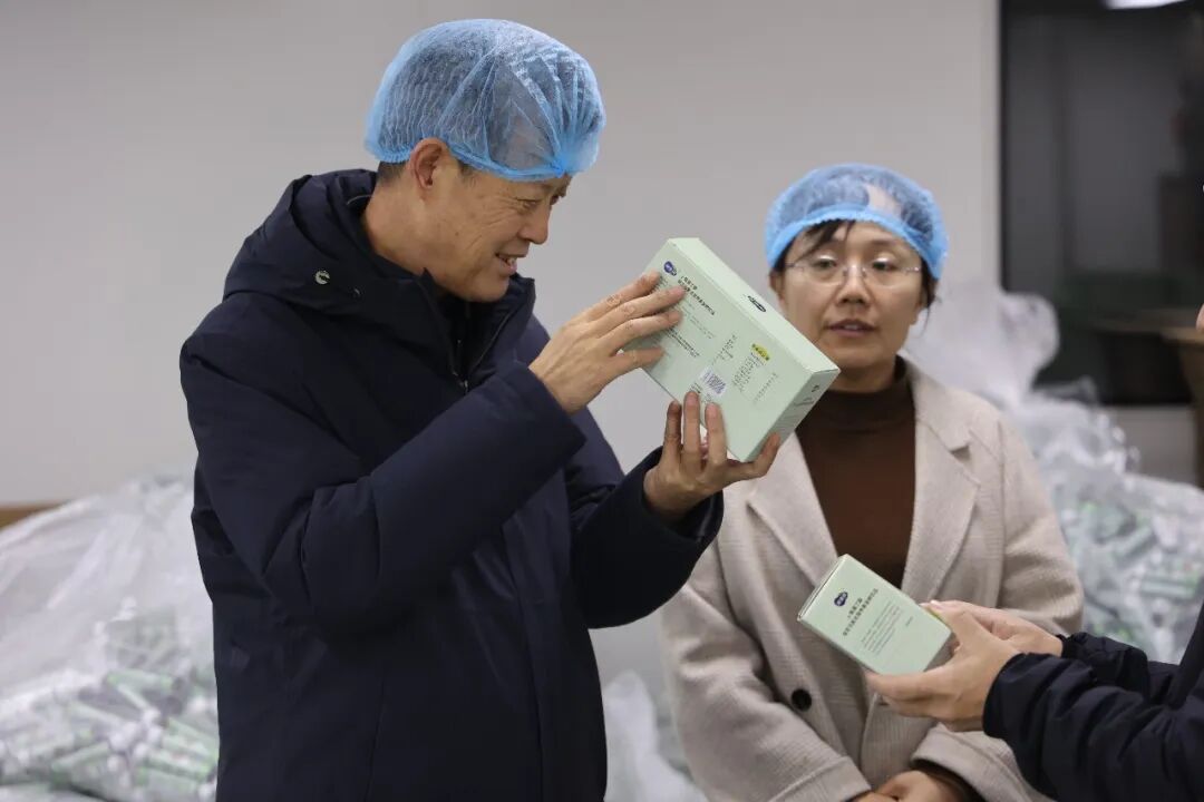 东营市商务局、东营市电子商务发展促进中心田国庆一行莅临山东中昌元集团调研指导跨境贸易工作 - 现场照片5