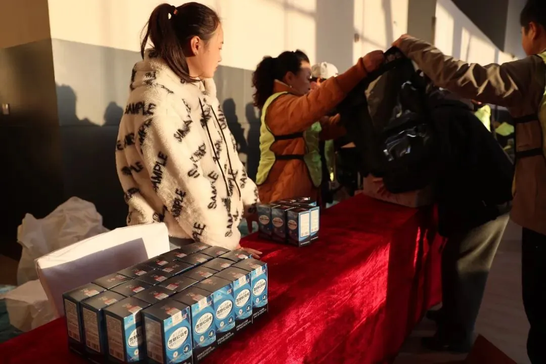 奔跑致敬岁月,科学护航健康——广元生物助力东营市长跑运动协会15周年庆典圆满举行 - 现场照片7